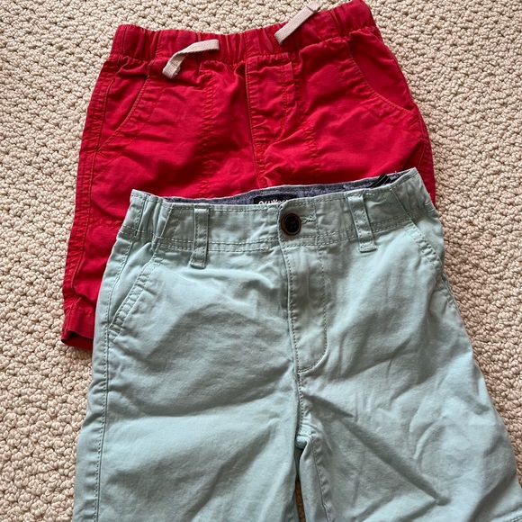 GAP Other - Two pair 4t shorts.